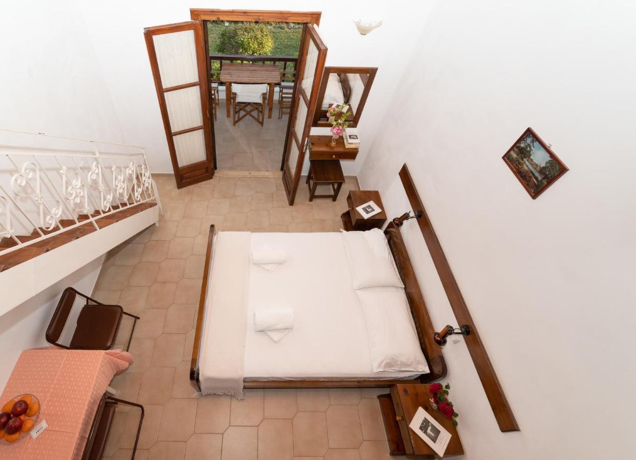 Ilias Apartments 메토니 외부 사진