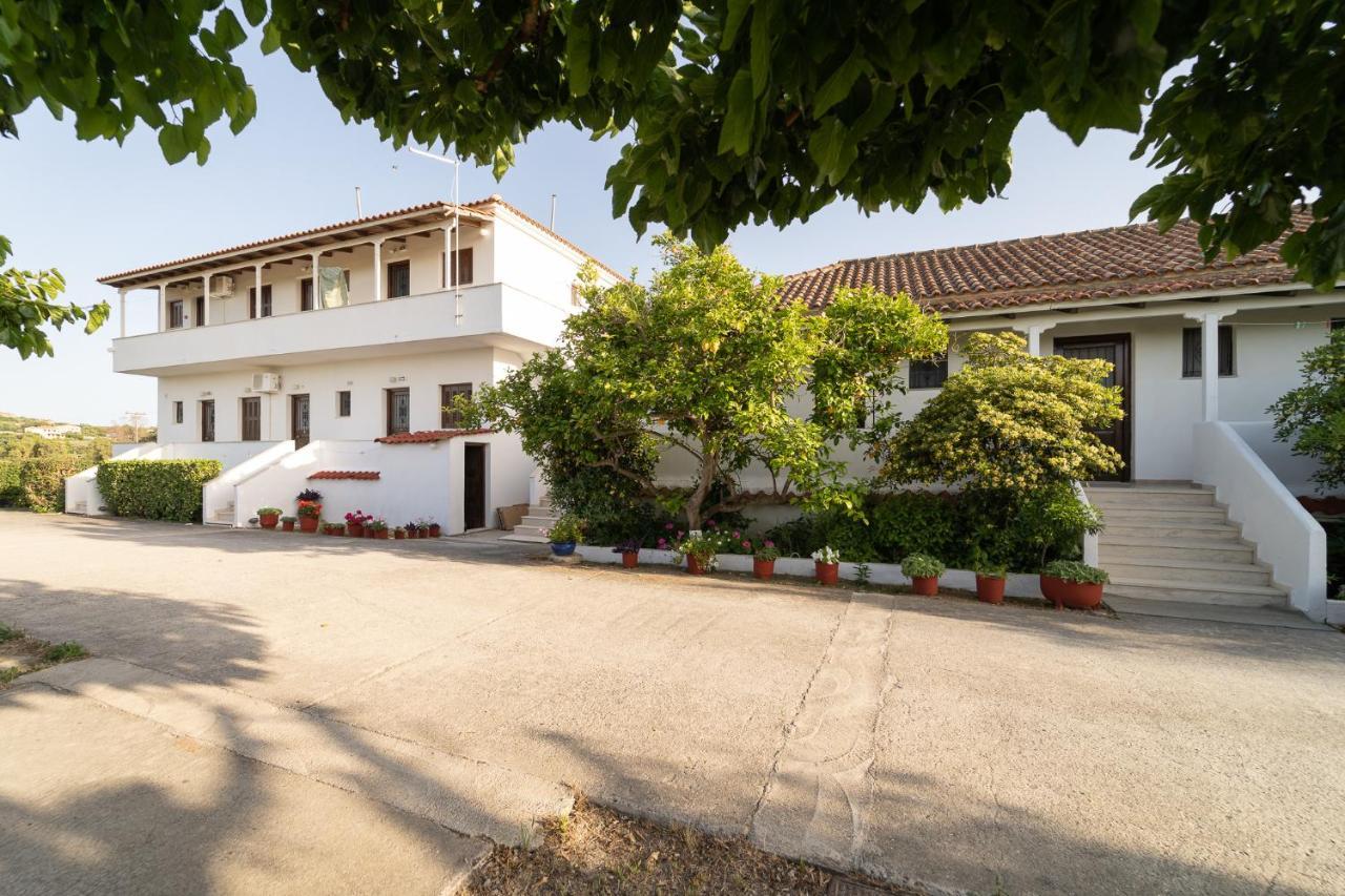 Ilias Apartments 메토니 외부 사진