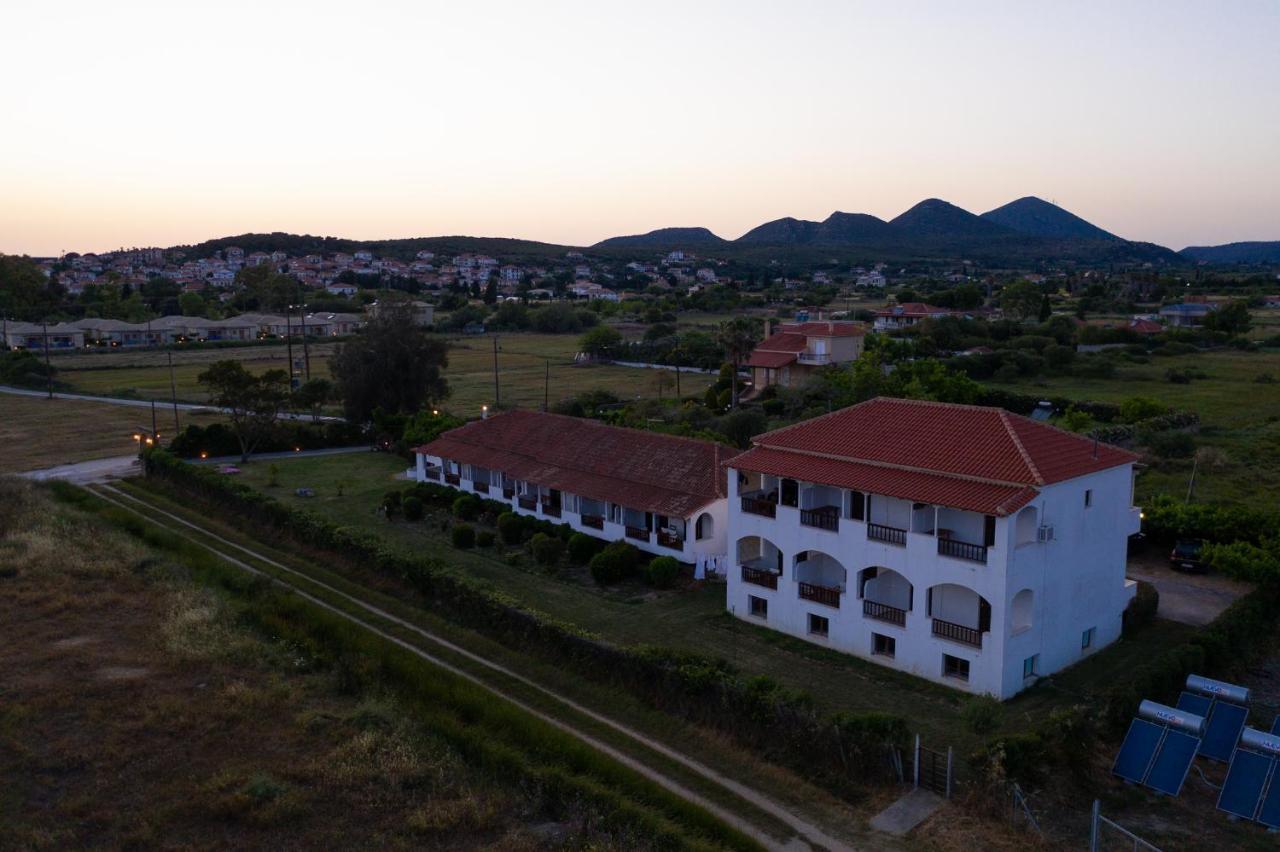 Ilias Apartments 메토니 외부 사진