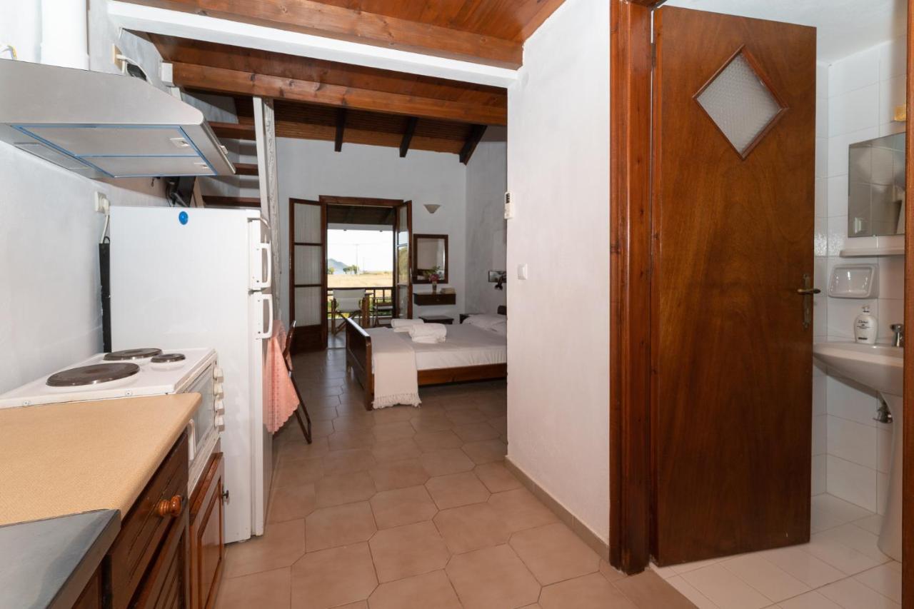 Ilias Apartments 메토니 외부 사진